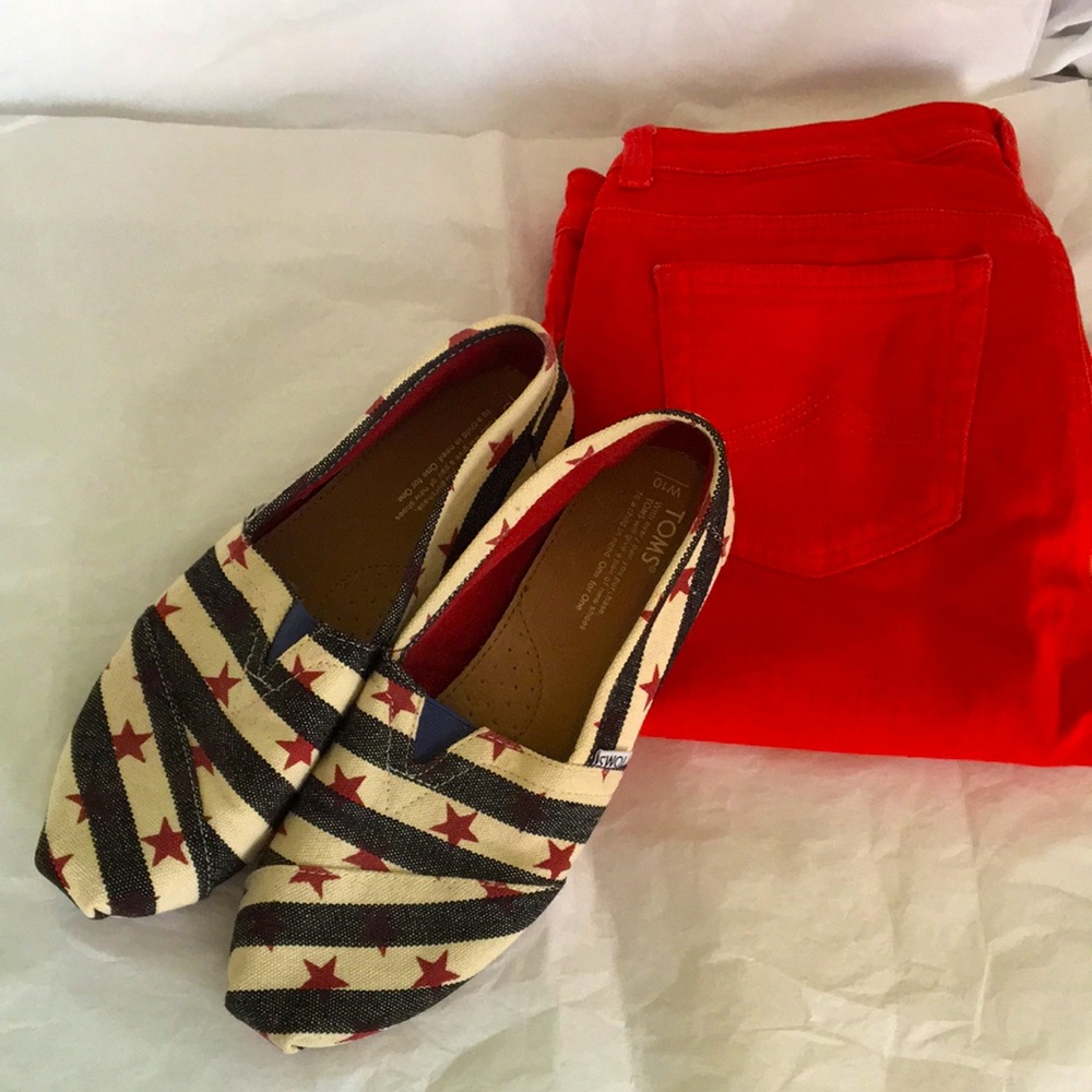 TOMS patriotic shoes Women size 10